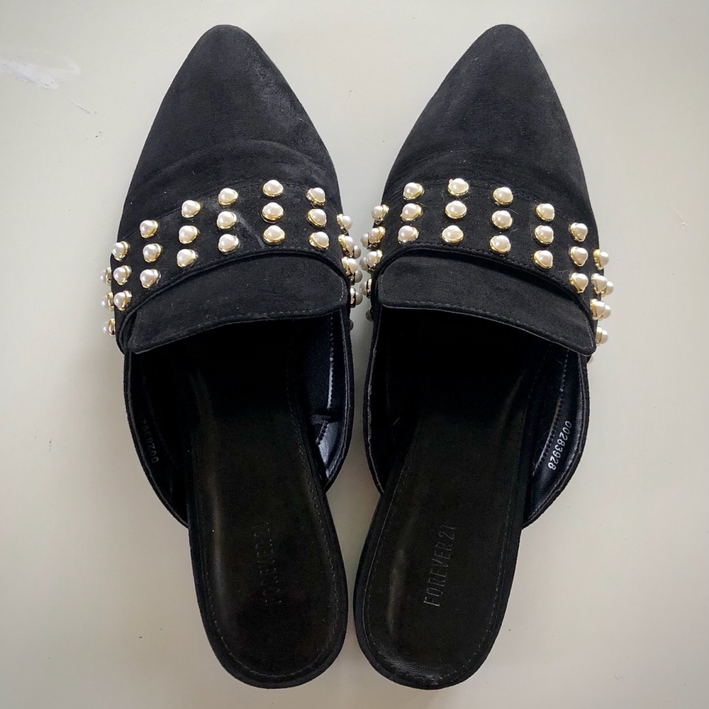 Forever 21 pearl mules✨😍
